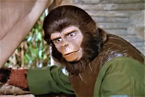 ¿Buscas una serie de culto con toques de ciencia ficción y la legendaria Jane Fonda? ¡Descubre The Planet of the Apes (1974)!