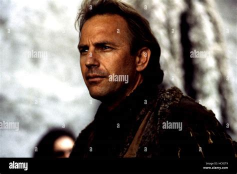 ¡Levanten las manos! ¿Preparados para un viaje en el tiempo hasta 1997 con la adrenalina de Kevin Costner y una trama llena de conspiraciones?